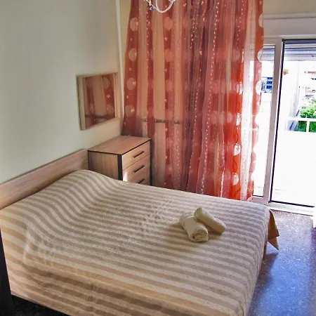 Appartamento Cozy In Perea! Only 100m From The Beach!