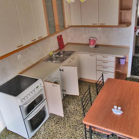 Cozy In Perea! Only 100m From The Beach! * Peraía