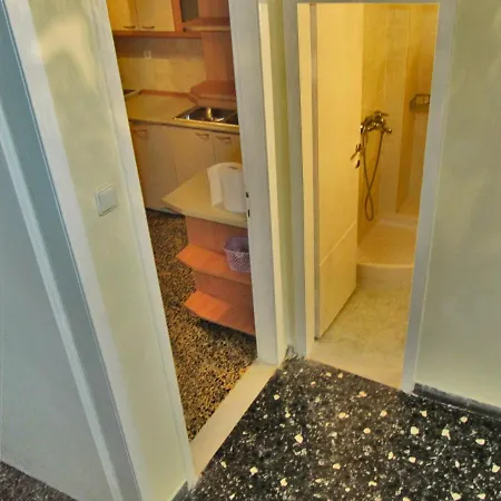 Cozy In Perea! Only 100m From The Beach! Peraía