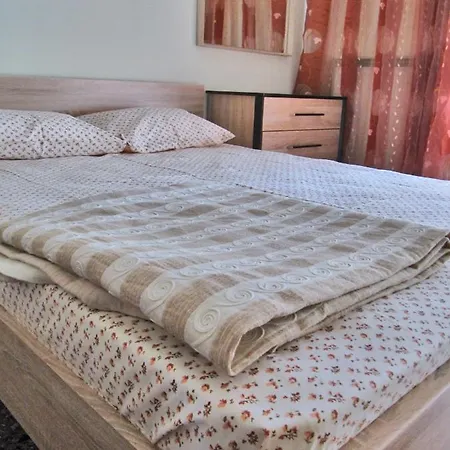 Cozy In Perea! Only 100m From The Beach! Peraía