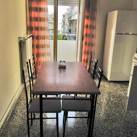 Cozy In Perea! Only 100m From The Beach! Peraía