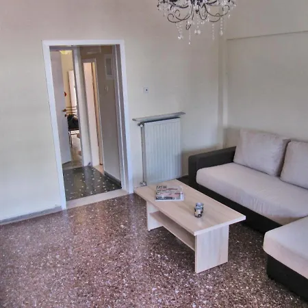 Cozy In Perea! Only 100m From The Beach! Peraía