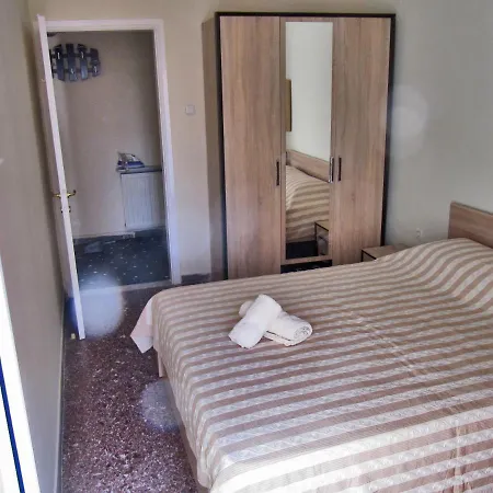 Appartamento Cozy In Perea! Only 100m From The Beach! Peraía